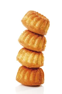 Baked Goods Close View Drucke: Small round cakes