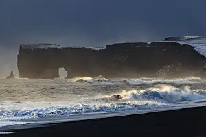 Vik Iceland Drucke: Snowy beach, waves, wind, dark clouds