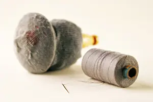 Save Money Tips Drucke: Sock with hole