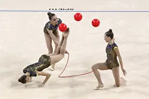 Drucke von Sofia, Bulgarien - 16. September 2018: Team Ukraine performs während The 2018 Rhythmic Gymnastics World Championships. Gruppenturnier Sofia Drucke: Sofia, Bulgarien - 16. September