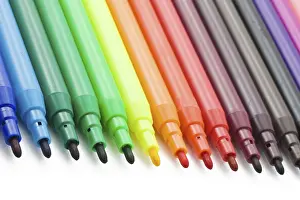 Prismatic Colors Pen Set Drucke: Soft-tip pens isolated on white background