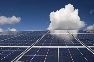Solar Cell Technology Drucke: Solar panels and sky