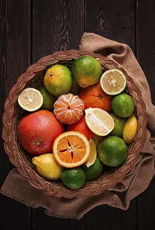 Citrus Fruit Mix Drucke: Sortiment, Zitrusfruchte, in einem Korb