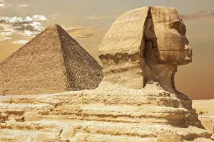 Sphinx Statue Egypt Drucke: The Sphinx and the Pyramid of Cheops