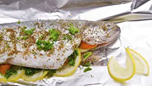 Barbecued Seafood Appetizer Drucke: Spicy trout