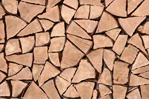 Wooden Structure Texture Drucke: Split firewood as wall cladding, Switzerland