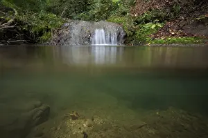 Uninhabited German Landscapes Drucke: Split image, underwater view of the Tengen waterfall