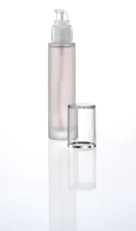 Single Object Studio Photography Drucke: Spray bottle