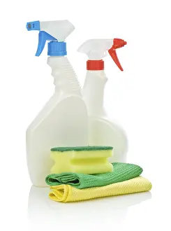 Household Cleaning Supplies Drucke: Two spray bottle and accessories for cleaning