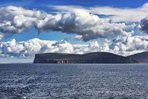 Orkney Islands Scotland Drucke: Spring clouds over cliffs, Orkney Islands