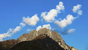 Cumulus Humilis Cloud Europe Drucke: Spring clouds over the Ifinger Peak