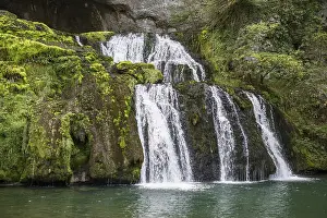 Open Air Water Body Image Drucke: Spring and waterfall, Source du Lison