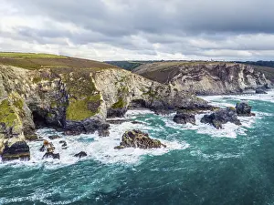 Drone Photography Cornwall Drucke: St Agnes cliffs, sae and Waves from a drone
