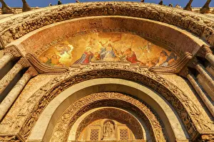St Marks Square Italy Drucke: St Marks Basilica, St Marks Square