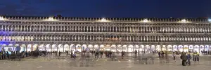 Piazza San Marco View Drucke: St. Mark's Square at night