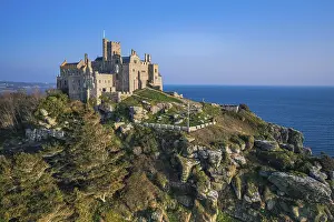 Drucke von St Michaels Mount von einem Drohnen, Marazion, Penzance, Cornwall, England, Vereinigtes Königreich Penzance Drucke: St Michaels Mount aus einem Drohnen.