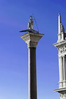 Cultural Monument Europe Drucke: St Theodore, statue in St Mark's Square
