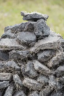 Deserted Scottish Landscapes Drucke: Stack of extracted peat from the Scottish Highland moors