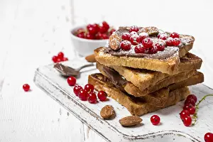 American Breakfast Meal Ideas Drucke: Stack of fried toast with chocolate cream
