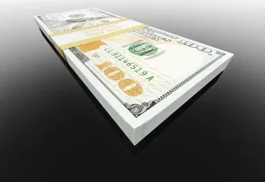 Stack Of One Hundred Dollar Bills Drucke: Stack of ten thousand dollars of one hundred dollar bills on black reflective surface