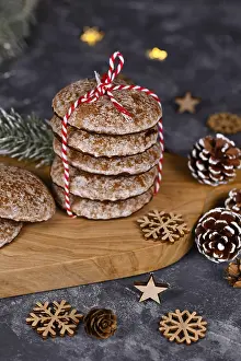Bavarian Christmas Treats Drucke: Stack of traditional German round glazed gingerbread Christmas cookie called Lebkuchen' Stack of traditional