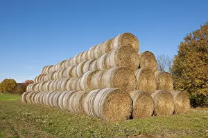 Central Europe Farming Scene Drucke: Stacked straw bales, Thuringia, Germany