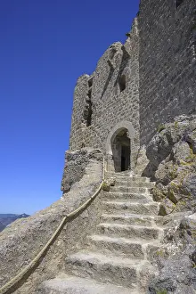 Cathar Castle Queribus Drucke: Staircase to the Cathar castle of Queribus