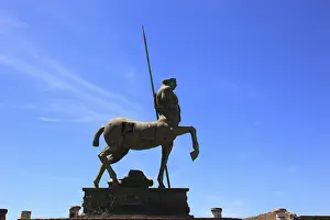 UNESCO World Heritage Site Image Drucke: Statue of Centaur in the area of the Forum