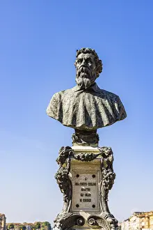 Ponte Vecchio Bridge Drucke: Statue of Maestro Cellini on the Ponte Vecchio