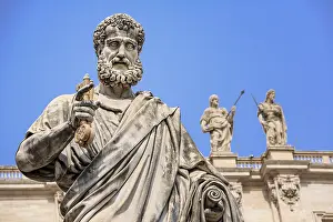 Roman Civilization Antiquity Drucke: Statue of St. Peter in front of St
