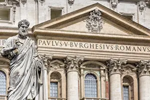 Roman Architecture Drucke: Statue of St. Peter in front of St