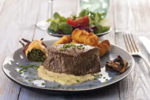 Steak Photography Drucke: Steak on a plate