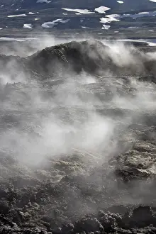 Volcanic Landscape Northern Europe Drucke: Steaming lava fields, last eruption in 1984