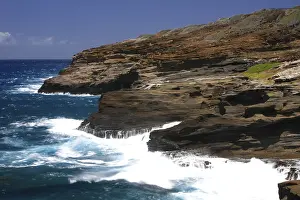 Rocky Coastline USA Drucke: Steep cliffs from volcanic rock