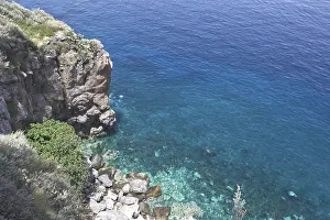 Aeolian Islands Italy Drucke: A steep slope with a view of the clear