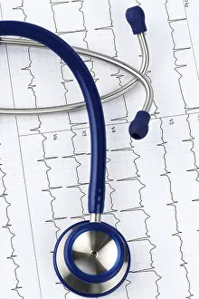 Heart Disease Diagnosis Drucke: Stethoscope and electrocardiogram