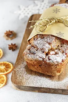 German Christmas Traditions Drucke: Stollen is fruit bread of nuts