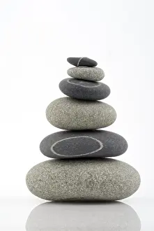Symbolic Representation Drucke: Stone Pyramid, studio