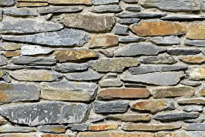 Uninhabited German Landscape Drucke: Stone wall made of slate rock, Eastern Eifel