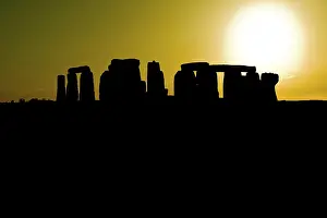 European Historical Landmark Drucke: Stonehenge in front of the setting sun