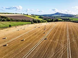 British Countryside Drone Shot Drucke: Straw bales in the Scottish fields from a drone