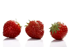 Fruity Food Photography Drucke: Three strawberries
