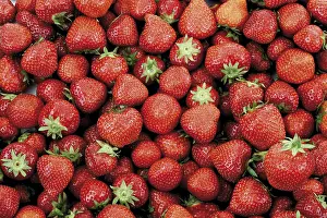 Strawberry Nutrition Drucke: Strawberries, full frame shot