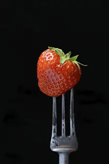 Food Photography In Germany Drucke: Strawberry on fork, Germany
