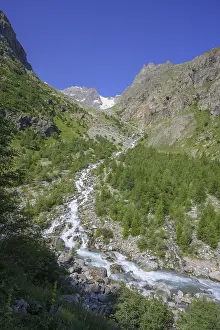 Western Europe Countryside Scenes Drucke: Stream of a glacier flows into the Romanche valley