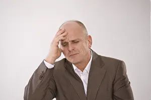 Migraine Headache Drucke: Stressed out man