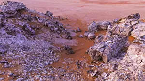 Oman Desert Landscape Drucke: Striking cliffs surrounded by windswept sand structures