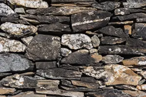 Nature Background Image Drucke: Structure of a stone wall, natural slate