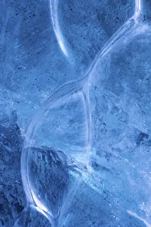 Glacial Ice Structures Drucke: Structures in glacial ice, ice cave