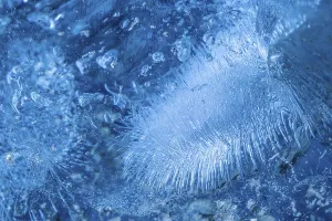 Scandinavia Mountain Scenery Drucke: Structures in glacial ice, ice cave